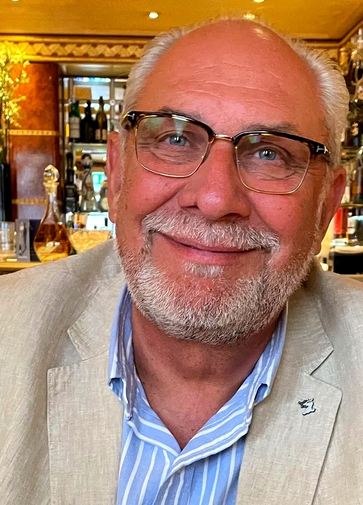 Paul Hewett